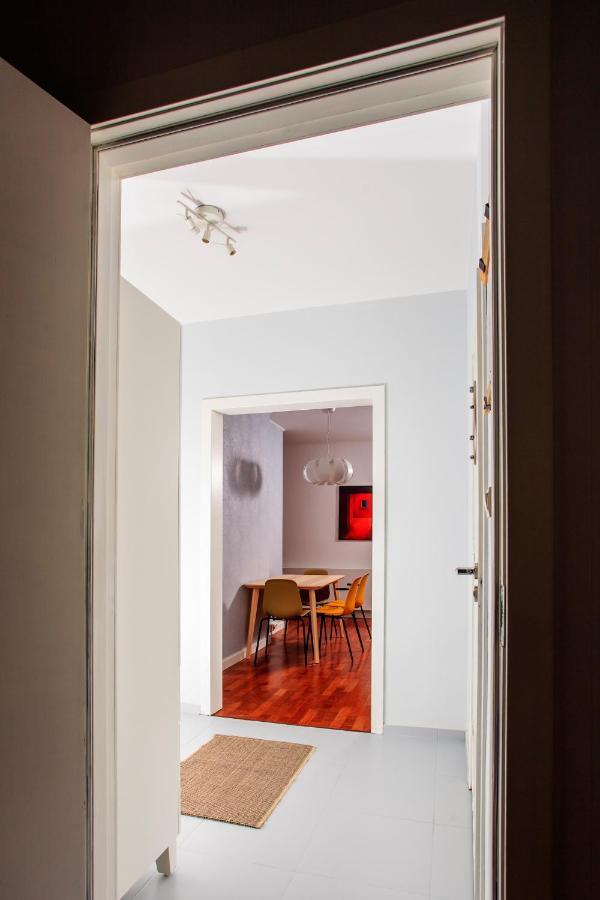 Comfy Apartment Dobra 54 Warsaw Exterior photo