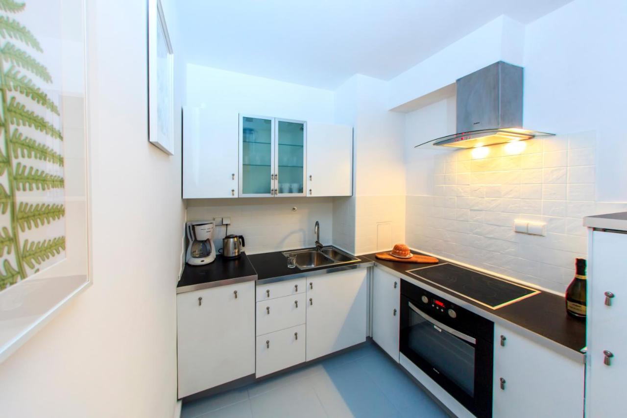 Comfy Apartment Dobra 54 Warsaw Exterior photo
